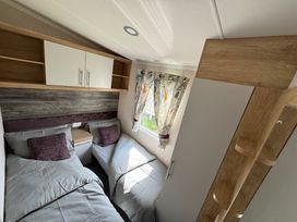Penally Court - Holiday Accommodation 22069 - South Wales - 1188433 - thumbnail photo 8