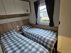 Seashore Holiday Park - Holiday Accommodation 22076 - Norfolk - 1188439 - thumbnail photo 13
