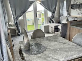 Red Lion Holiday Park - Holiday Accommodation 22085 - Scottish Lowlands - 1188445 - thumbnail photo 2