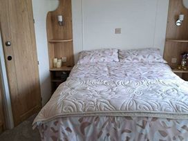 Sand Le Mere Holiday Village - Holiday Accommodation 22091 - North Yorkshire (incl. Whitby) - 1188449 - thumbnail photo 11