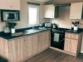 Par Sands Holiday Park - Holiday Accommodation 22094 - Cornwall - 1188450 - thumbnail photo 2