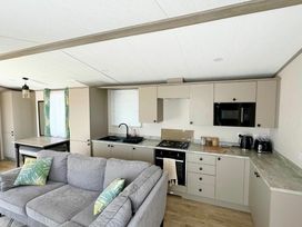 Seven Bays Park (Maribou) - Holiday Accommodation 22103 - Cornwall - 1188457 - thumbnail photo 2