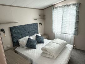 Seven Bays Park (Maribou) - Holiday Accommodation 22103 - Cornwall - 1188457 - thumbnail photo 4