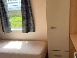 Waterside, Paignton - Holiday Accommodation 22105 - Devon - 1188459 - thumbnail photo 10