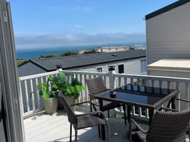 Waterside, Paignton - Holiday Accommodation 22105 - Devon - 1188459 - thumbnail photo 12
