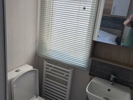 Marton Mere Holiday Village - Holiday Accommodation 22109 - Lake District - 1188461 - thumbnail photo 4