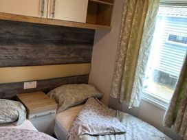 Marton Mere Holiday Village - Holiday Accommodation 22109 - Lake District - 1188461 - thumbnail photo 9