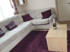 Kiln Park Holiday Park - Holiday Accommodation 22111 - South Wales - 1188462 - thumbnail photo 9