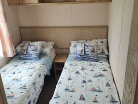 Kiln Park Holiday Park - Holiday Accommodation 22111 - South Wales - 1188462 - thumbnail photo 15