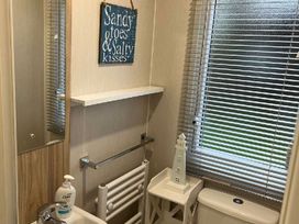 Trecco Bay - Holiday Accommodation 22112 - Somerset & Wiltshire - 1188463 - thumbnail photo 8