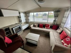 Golden Palm Resort - Holiday Accommodation 22115 - Lincolnshire - 1188466 - thumbnail photo 4