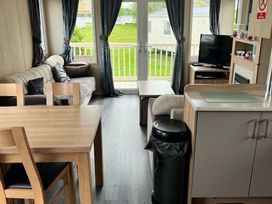 Marton Mere Holiday Village - Holiday Accommodation 22124 - Lake District - 1188474 - thumbnail photo 2