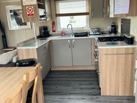 Marton Mere Holiday Village - Holiday Accommodation 22124 - Lake District - 1188474 - thumbnail photo 3