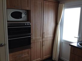 Sandfields Caravan Park - Holiday Accommodation 22126 - Lincolnshire - 1188476 - thumbnail photo 5