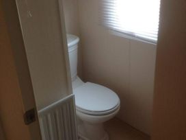 Sandfields Caravan Park - Holiday Accommodation 22126 - Lincolnshire - 1188476 - thumbnail photo 10