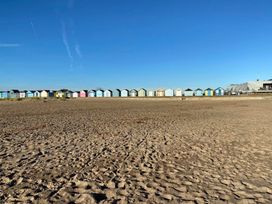 Sandfields Caravan Park - Holiday Accommodation 22126 - Lincolnshire - 1188476 - thumbnail photo 17