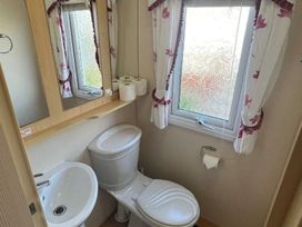 Pengarreg Caravan Park - Holiday Accommodation 22129 - Mid Wales - 1188479 - thumbnail photo 10