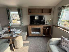 Penally Court - Holiday Accommodation 22131 - South Wales - 1188481 - thumbnail photo 6
