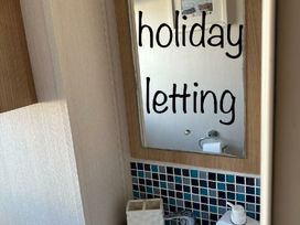 Brynowen Holiday Park - Holiday Accommodation 22132 - Mid Wales - 1188482 - thumbnail photo 11