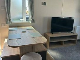 Trecco Bay - Holiday Accommodation 22136 - Somerset & Wiltshire - 1188486 - thumbnail photo 1