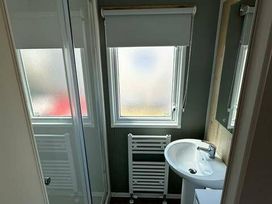 Trecco Bay - Holiday Accommodation 22136 - Somerset & Wiltshire - 1188486 - thumbnail photo 6