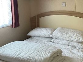Lyons Robin Hood - Holiday Accommodation 22140 - North Wales - 1188490 - thumbnail photo 4