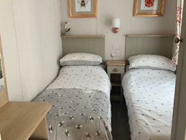 Wild Duck Holiday Park - Holiday Accommodation 22146 - Norfolk - 1188495 - thumbnail photo 9