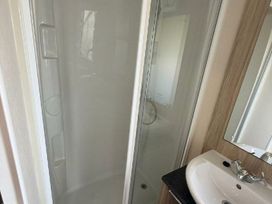 Golden Gate Holiday Centre - Holiday Accommodation 22147 - North Wales - 1188496 - thumbnail photo 3