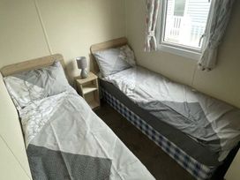 Golden Gate Holiday Centre - Holiday Accommodation 22147 - North Wales - 1188496 - thumbnail photo 12