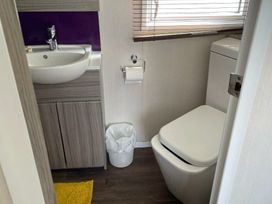 Surf Bay Holiday Park - Holiday Accommodation 22150 - Devon - 1188499 - thumbnail photo 7