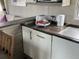 Surf Bay Holiday Park - Holiday Accommodation 22150 - Devon - 1188499 - thumbnail photo 17