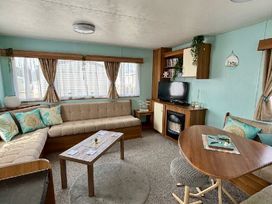 Valley Farm Holiday Park - Holiday Accommodation 22153 - Suffolk & Essex - 1188501 - thumbnail photo 6