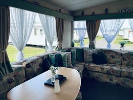 Marine Holiday Park - Holiday Accommodation 22154 - North Wales - 1188502 - thumbnail photo 2