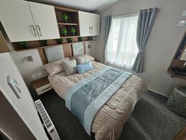 Freshwater Beach Holiday Park - Holiday Accommodation 22163 - Dorset - 1188509 - thumbnail photo 10