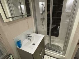 Golden Palm Resort - Holiday Accommodation 22164 - Lincolnshire - 1188510 - thumbnail photo 11