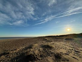 Golden Palm Resort - Holiday Accommodation 22164 - Lincolnshire - 1188510 - thumbnail photo 12