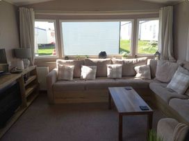 Cayton Bay Caravan Park - Holiday Accommodation 22165 - North Yorkshire (incl. Whitby) - 1188511 - thumbnail photo 1