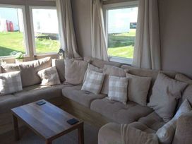 Cayton Bay Caravan Park - Holiday Accommodation 22165 - North Yorkshire (incl. Whitby) - 1188511 - thumbnail photo 2