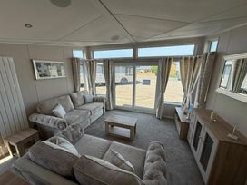 Golden Palm Resort - Holiday Accommodation 22168 - Lincolnshire - 1188514 - thumbnail photo 4