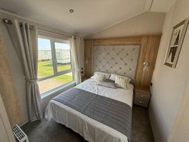 Golden Palm Resort - Holiday Accommodation 22168 - Lincolnshire - 1188514 - thumbnail photo 10