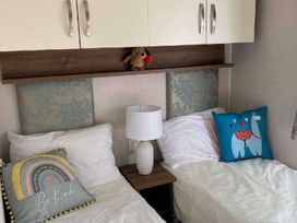 Weeley Bridge Holiday Park - Holiday Accommodation 22171 - Suffolk & Essex - 1188517 - thumbnail photo 14