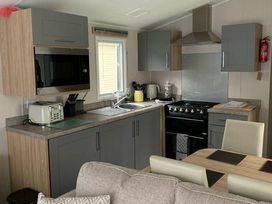 Weeley Bridge Holiday Park - Holiday Accommodation 22173 - Suffolk & Essex - 1188518 - thumbnail photo 3