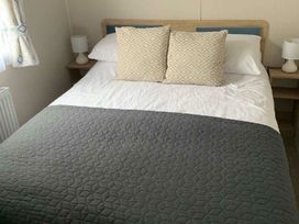 Weeley Bridge Holiday Park - Holiday Accommodation 22173 - Suffolk & Essex - 1188518 - thumbnail photo 5