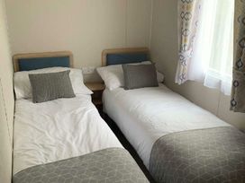 Weeley Bridge Holiday Park - Holiday Accommodation 22173 - Suffolk & Essex - 1188518 - thumbnail photo 7