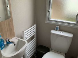 Weeley Bridge Holiday Park - Holiday Accommodation 22173 - Suffolk & Essex - 1188518 - thumbnail photo 8