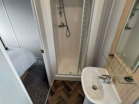 Lyons Robin Hood - Holiday Accommodation 22176 - North Wales - 1188521 - thumbnail photo 3