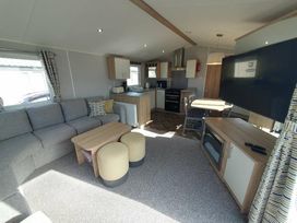 Lyons Robin Hood - Holiday Accommodation 22176 - North Wales - 1188521 - thumbnail photo 10