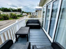 Lido Beach Holiday Park - Holiday Accommodation 22178 - North Wales - 1188523 - thumbnail photo 2