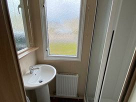 Hopton Holiday Village - Holiday Accommodation 22179 - Suffolk & Essex - 1188524 - thumbnail photo 7