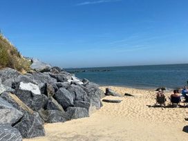 Hopton Holiday Village - Holiday Accommodation 22179 - Suffolk & Essex - 1188524 - thumbnail photo 13